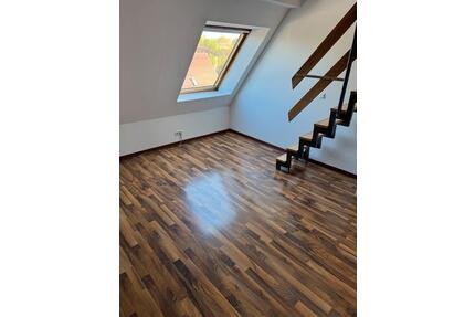 2 Zimmer Dachwohnung auf zwei Ebenen in 91471 Illesheim