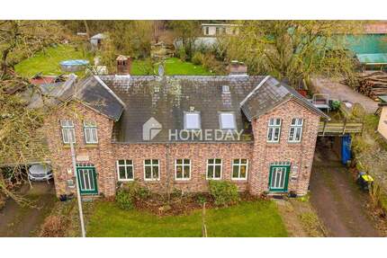 Tolles Ensemble im historischen Gewand! 2 Einheiten + 1 mit lebenslangem Wohnrecht - Zarpen