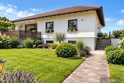 Haus zum Kaufen in Frensdorf 350.000,00 € 138 m²