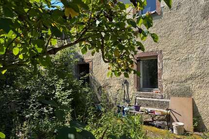 Haus zum Kaufen in Schirnding 74.000,00 € 183 m²