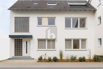 Haus zum Kaufen in Warstein 480.000,00 € 232 m²
