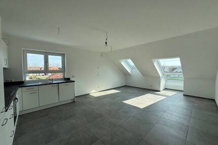 Büro- oder Praxisfläche - 920,00&nbsp;EUR Kaltmiete, ca.&nbsp; 68,00&nbsp;m&sup2;&nbsp;Wohnfl&auml;che in Aichach (PLZ: 86551) Ecknach