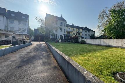 Helle 3-Zimmer-Dachgeschosswohnung mit 93 m² in ruhiger Lage in D - Duisburg Mittelmeiderich