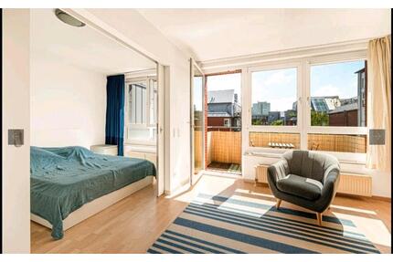 Charmante 2 Zi Whg Prenzlauer Berg, EBK, Aufzug, gr. Balkon - Berlin Pankow