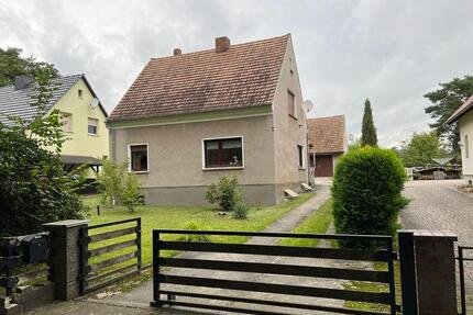 Haus am See mit Garten und Nebengebäude in 02953 Gablenz - Bad Muskau