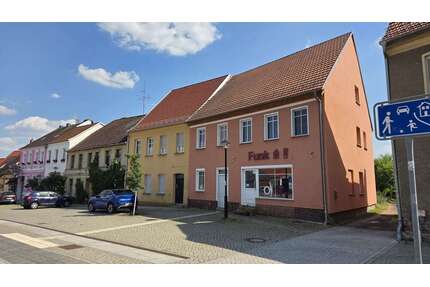 Haus zum Kaufen in Jüterbog 379.000,00 € 300 m²