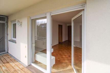 Zum Selberwohnen! - Eigentumswohnung in Top-Lage mit Aufzug, Balkon & Tiefgarage - Leipzig Südvorstadt