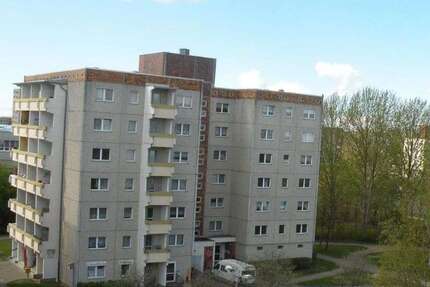 Wohnung zum Mieten in Stralsund 268,47 € 39.25 m²