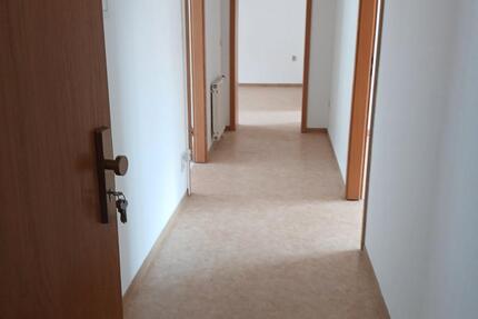 3 - Raumwohnung zentral gelegen - Oschersleben (Bode)