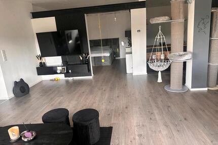 Modernes Loft mit offener Küche, großem Bad, G-WC - Helmenzen