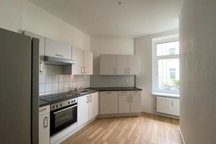 Uninah und WG-geeignet mit Einbauküche - Magdeburg Alte Neustadt