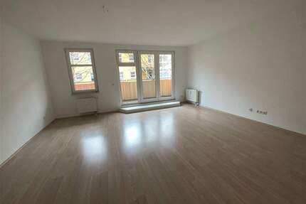 Erfurt* Karree am Südpark* helle 3 Zimmer-Wohnung mit Balkon* sep. Küche* Duschbad