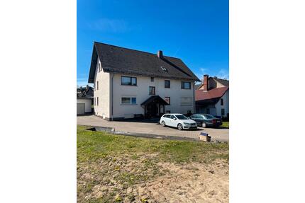Wohnung zu vermieten - 590,00&nbsp;EUR Kaltmiete, ca.&nbsp; 92,00&nbsp;m&sup2; in Knüllwald (PLZ: 34593)