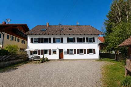 Haus zum Kaufen in Schwabniederhofen, Gemeinde Altenstadt 669.000,00 € 291 m²
