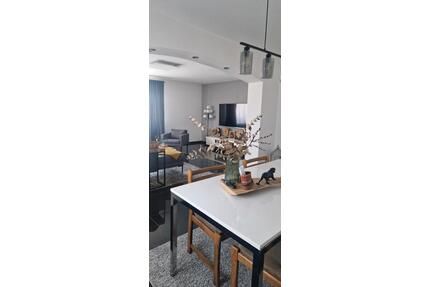 Helle 3- Zimmerwohnung frisch renoviert in Krefeld-Bockum