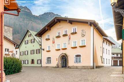 Haus zum Kaufen in Bad Reichenhall 1.870.000,00 € 578 m²