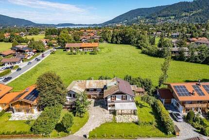 Kleines Landhaus am Tegernsee - 1.450.000,00&nbsp;EUR Kaufpreis, ca.&nbsp; 140,00&nbsp;m&sup2;&nbsp;Wohnfl&auml;che in Kreuth (PLZ: 83700) Reitrain