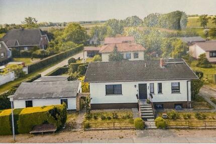 Entkernter Bungalow mit Nebengebäude in ruhiger Lage von Penzlin