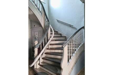 Haus zum Kaufen in Fürth 975.000,00 € 461 m²