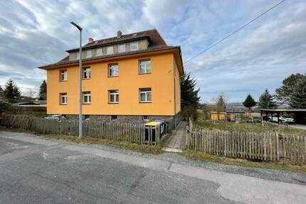 Sanierte, moderne und teilmöblierte 2 Raum Wohnung mit Einbauküche und Tageslichtbad in super Lage von Chemnitz - Reichenhain