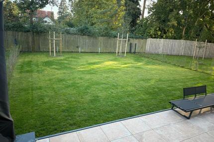 Lichtdurchflutet, idyllisch, ruhig: Barrierefreies EG mit Süd-Garten - Schwülper