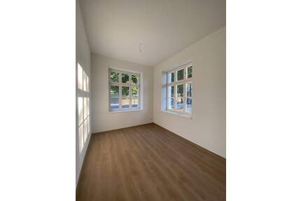 smarte Singlewohng mit Balkon und Aufzug, komfortabel, direkt an der Landeskrone - Görlitz Rauschwalde