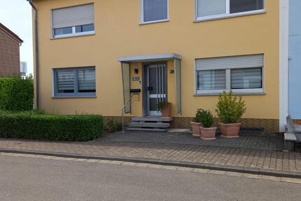 gepflegtes Zweifamilienhaus - 268.000,00&nbsp;EUR Kaufpreis, ca.&nbsp; 150,00&nbsp;m&sup2; in Sulzbach (Saar) (PLZ: 66280)