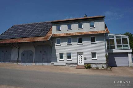 Charmantes Bauernhaus mit viel Platz für Mensch und Tier - Simmersfeld Aichhalden-Oberweiler