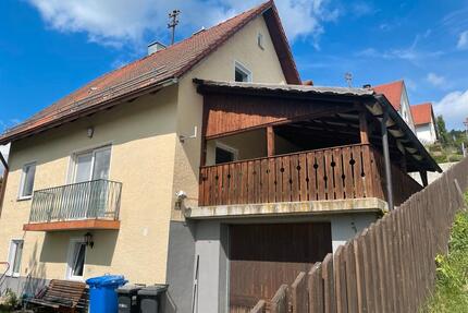 Einfamilienhaus mit Garage und Garten - Grainet