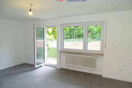 Sehr gut geschnittene 3-Zimmer- Wohnung, neu renoviert in Top-Lage! - Freiburg im Breisgau Wiehre