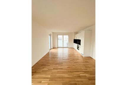 Modern geschnittene 3-Zimmer-Wohnung mit EBK und Balkon - Bad Homburg vor der Höhe Gonzenheim