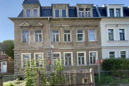 Haus zum Kaufen in Dresden 950.000,00 € 763.59 m²