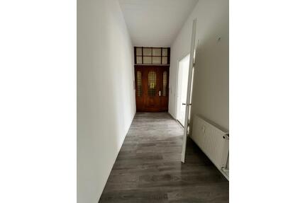 3-Zimmer Wohnung zentrumsnah - 699,00&nbsp;EUR Kaltmiete, ca.&nbsp; 95,00&nbsp;m&sup2; in Bernburg (Saale) (PLZ: 06406)