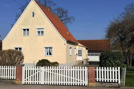 Haus zum Kaufen in Genderkingen 199.000,00 € 124 m²