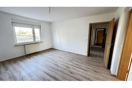 200€ Einrichtungsgutschein - Provisionsfreie helle EG-Wohnung - ruhige Lage Ortsrandlage in Neundorf - Staßfurt