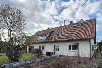 Charmantes Einfamilienhaus mit viel Platz und großem Grundstück in attraktiver Lage - Horgau Horgauergreut