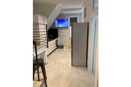 Möblierte 2-Zi Wohnung | Zwischenmiete April–Oktober | Nürtingen