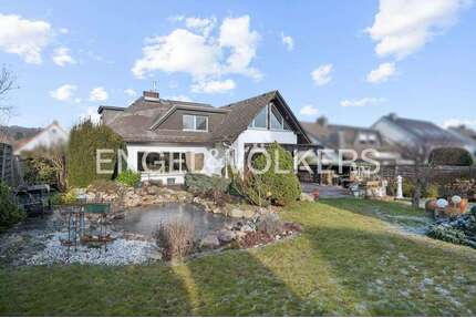 Haus zum Kaufen in Oberursel (Taunus) 990.000,00 € 260 m²