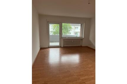 3-Zimmer-Erdgeschoss-Wohnung - 1.000,00&nbsp;EUR Kaltmiete, ca.&nbsp; 81,00&nbsp;m&sup2; in Osnabrück (PLZ: 49086) Gretesch