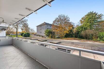 2 Wohnungen zusammengelegt 128 qm+ Balkon+ TG Stellplatz+EG - Düsseldorf Bilk