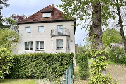 Haus zum Kaufen in Bergholz-Rehbrücke 699.000,00 € 250 m²
