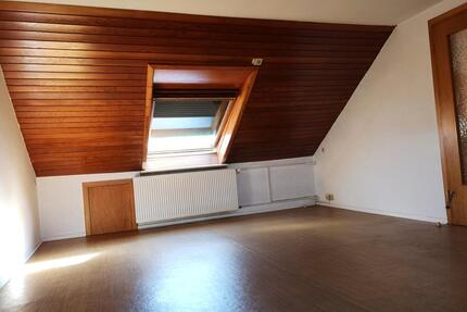 1 Zimmer- DG-Wohnung in Preetz nahe Postsee
