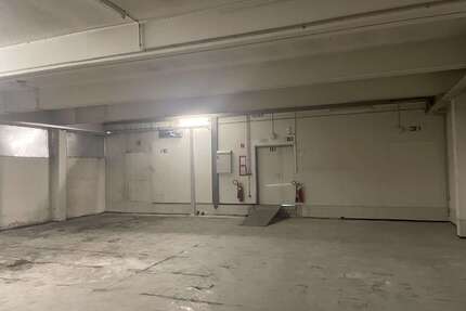 Halle in Weinheim 450,00 € 253.3 m²