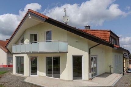 Lichtdurchflutete 3 Zimmerwohnung mit Südbalkon in ruhiger Lage - Buseck