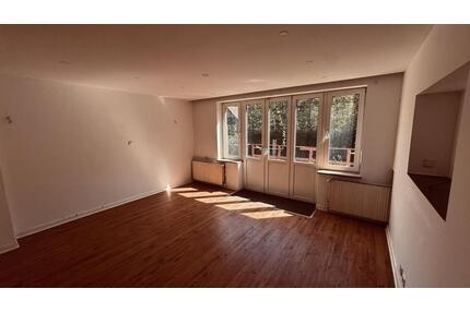 Altbau-Traum im sanierten Gründerzeithaus – Blick ins Grüne & mit großem Garten! - Geesthacht