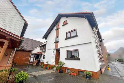 Haus zum Kaufen in Schotten 179.000,00 € 216.74 m²