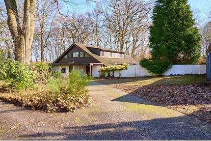 Haus zum Kaufen in Wohltorf 1.350.000,00 € 268 m²