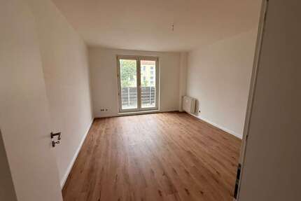 Wohnung zum Mieten in Leuna 500,00 € 75 m²