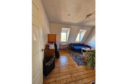 Großzügige, WG-geeignete 3-Zimmer Altbauwohnung - Mannheim Neckarstadt-Ost