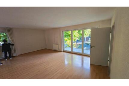 Schöne Große 3 Zimmer Wohnung in Gütersloh